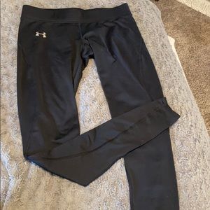 Under armour fitted cold gear leggings